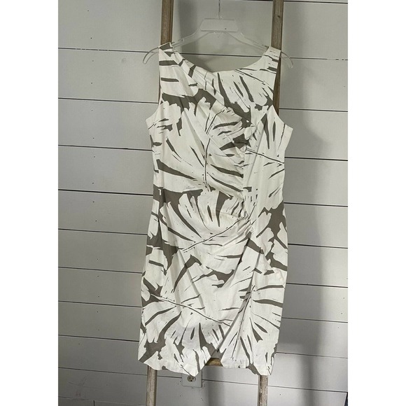 London Times Dresses & Skirts - London Times Gray Ivory White Stretch Sheath Dress Size 14